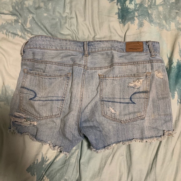 American Eagle Outfitters distressed Jean shorts - Picture 2 of 2